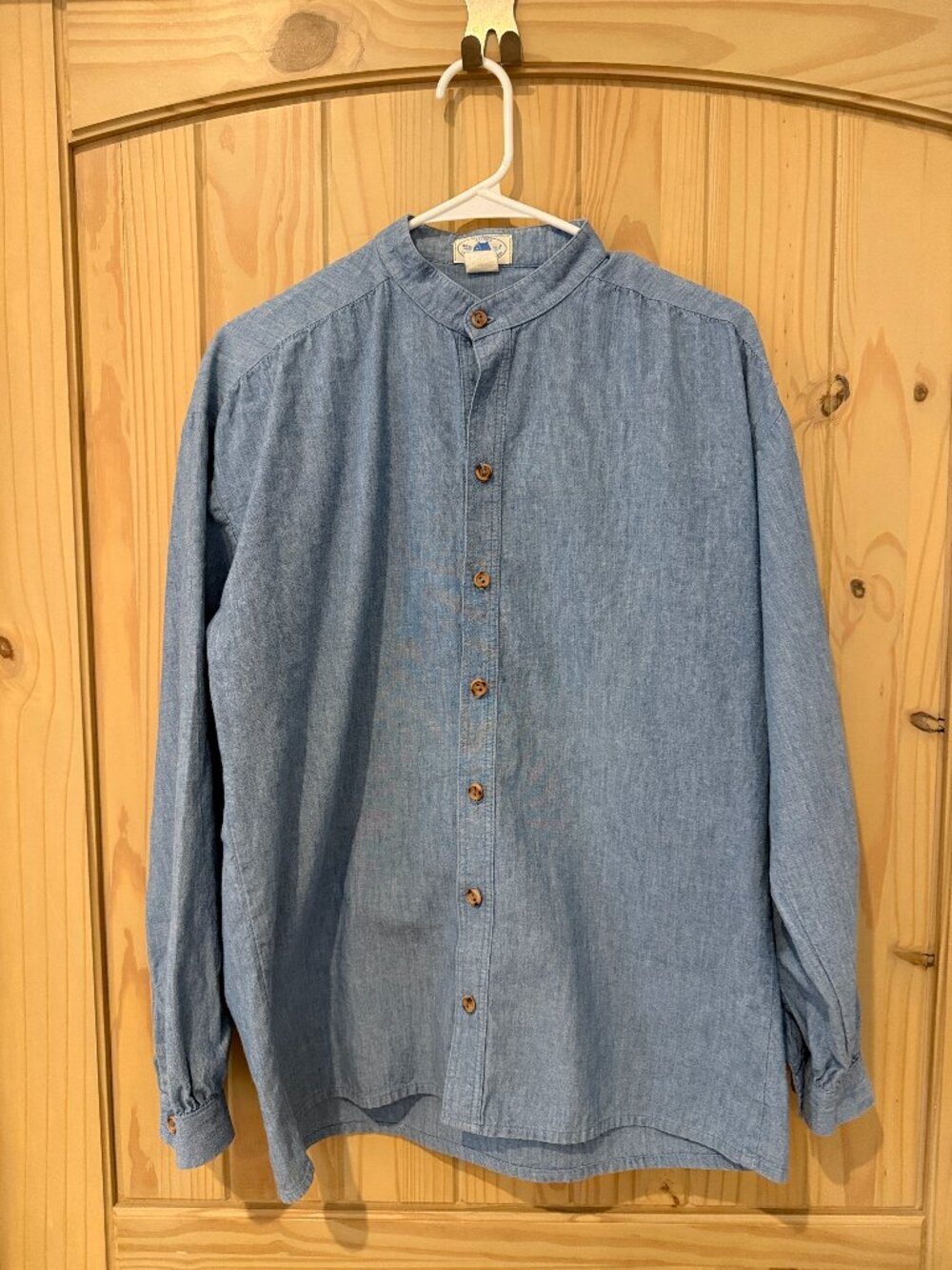 VINTAGE 90s Chambray Long Sleeve Banded Collar Button Down Shirt EUC